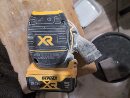 DeWalt 20V Orbital sander