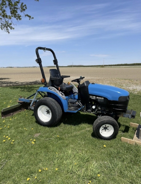 2001 new Holland tc18