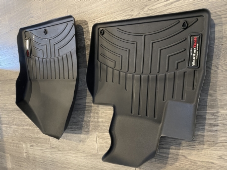 Kia Sorento floor liners