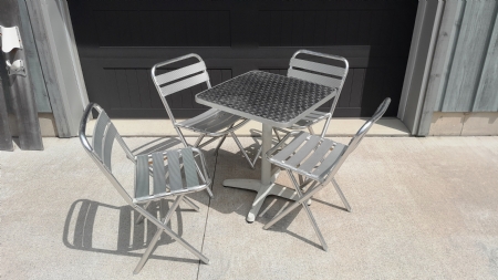 Aluminum Table  Folding Chairs