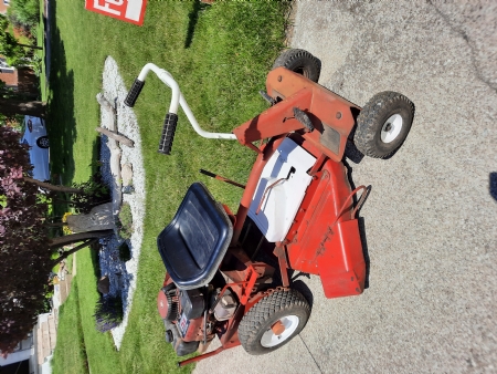 Vintage Snapper Comet Riding Mower