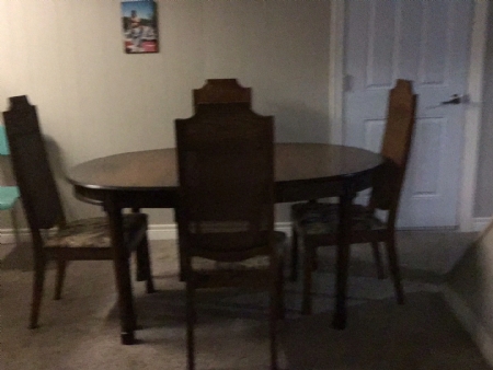 Nice dinning room table 4 chairs