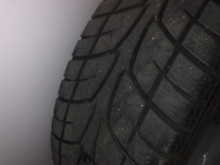 Snow tires 21565R16