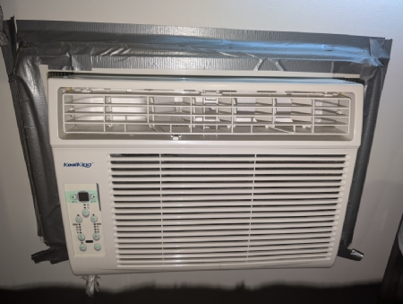 KoolKing 10000 BTU WINDOW AIR CON.