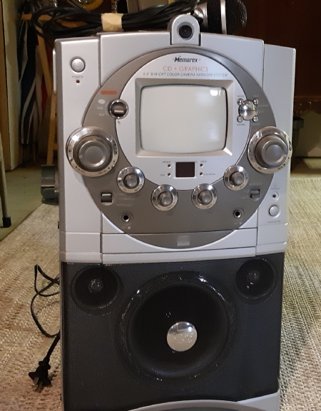 KAREOKE MACHINE