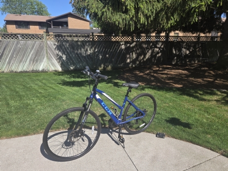 CCM Krossport Womens Hybrid Bike