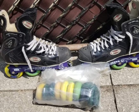 Inline roller skates