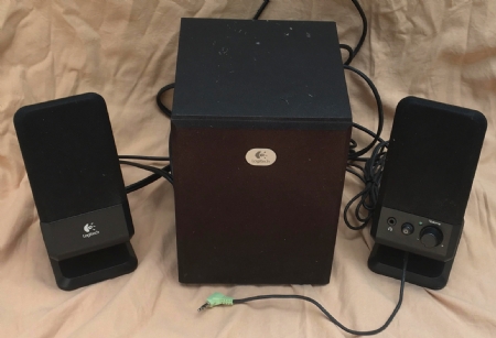 Logitech 2.1 Speakers wSubwoofer