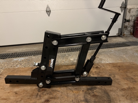 Implement one point hitch