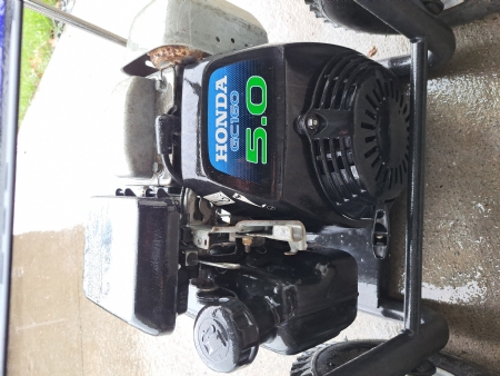Honda powered gas pressure washer
